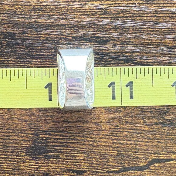 VTG Solid Sterling Silver 925 Textured Finish Tapered Band Ring Size 8.25 - Picture 10 of 12
